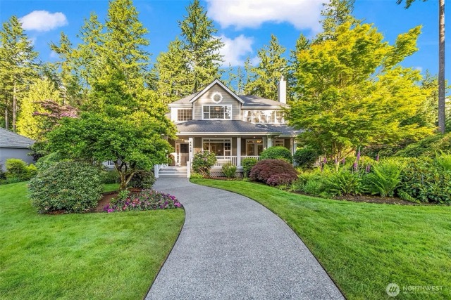 photo of home in north gig harbor with long walkway